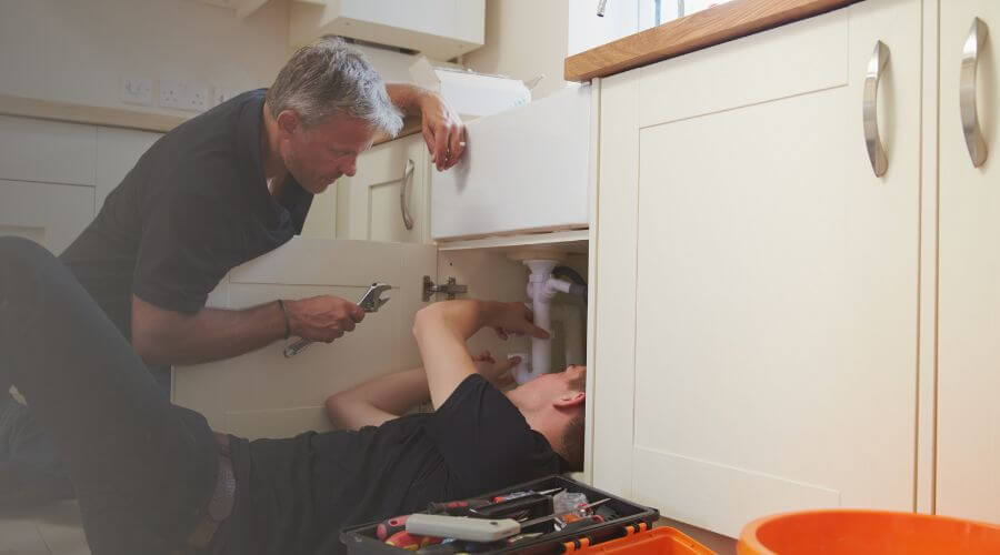 Ceiling Pipe Leak Fix in Michigamme, MI